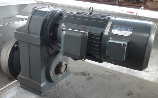 �o�S����ݔ�͙C(j��)�R�_(d��)