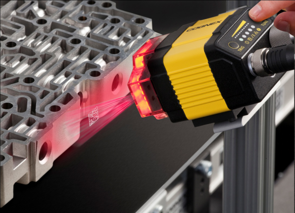 CCD工業(yè)相機在自動對位點膠機中的應用 CCD工業(yè)相機在自動對位點膠機中的應用